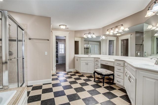 12670 Oak Harbor Drive, Platte City, MO 64079