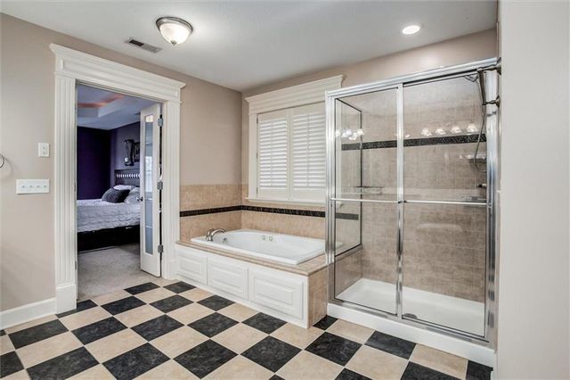 12670 Oak Harbor Drive, Platte City, MO 64079