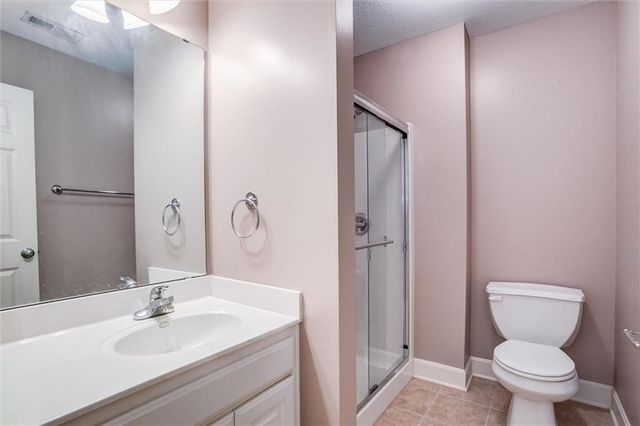 12670 Oak Harbor Drive, Platte City, MO 64079