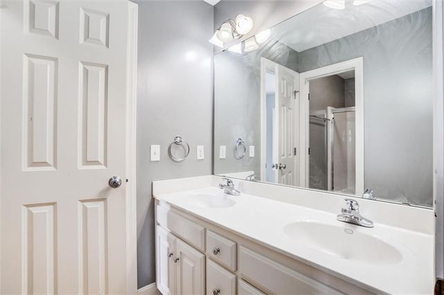 12670 Oak Harbor Drive, Platte City, MO 64079