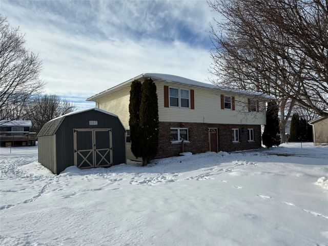 49 CRESTWOOD Lane, North East Boro, PA 16428