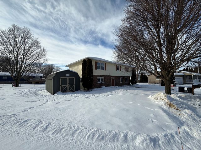 49 CRESTWOOD Lane, North East Boro, PA 16428