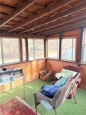 1021 N 8th Street, Atchison, KS 66002