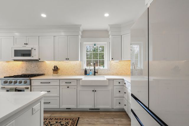 15 Maxwell Lane, Sandwich, MA 02563