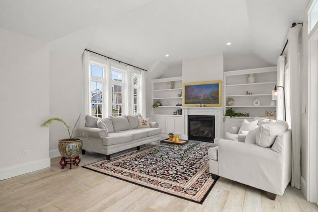 15 Maxwell Lane, Sandwich, MA 02563