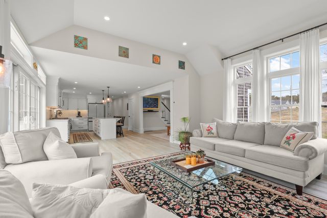 15 Maxwell Lane, Sandwich, MA 02563