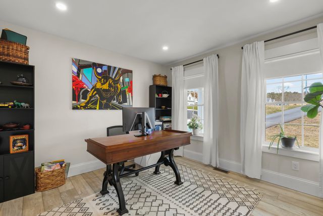 15 Maxwell Lane, Sandwich, MA 02563
