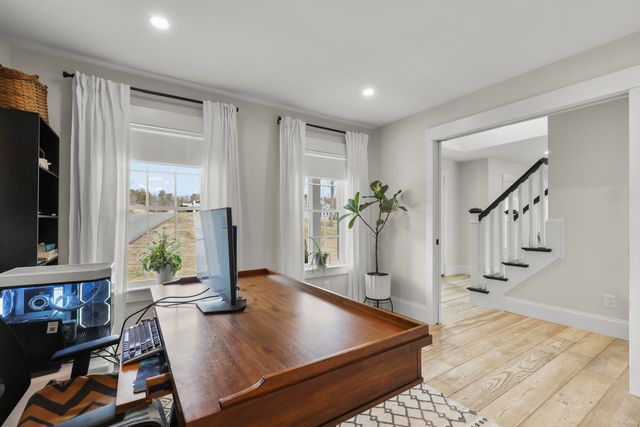 15 Maxwell Lane, Sandwich, MA 02563