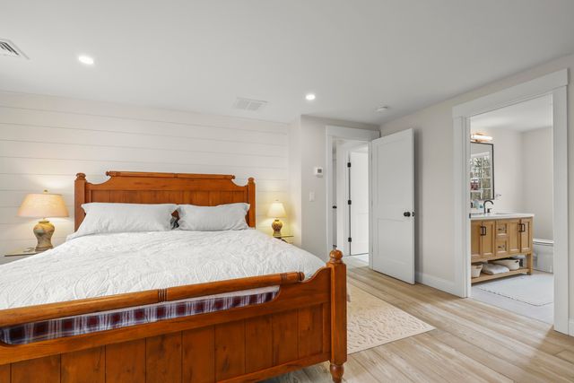 15 Maxwell Lane, Sandwich, MA 02563