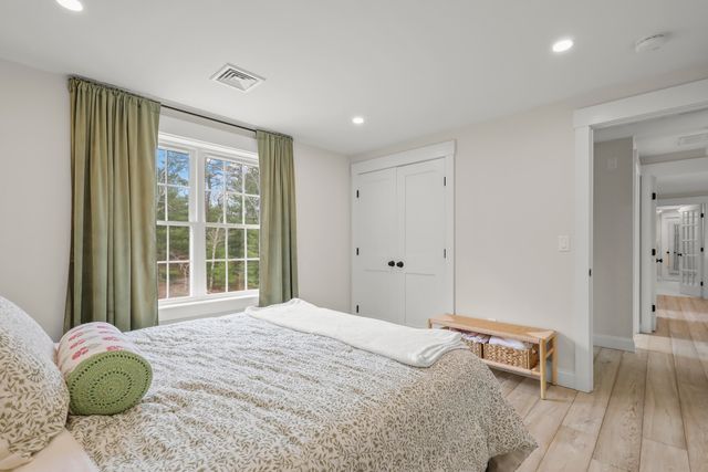 15 Maxwell Lane, Sandwich, MA 02563