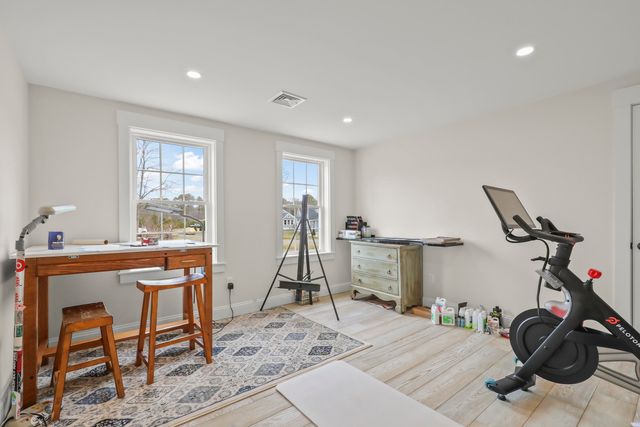 15 Maxwell Lane, Sandwich, MA 02563