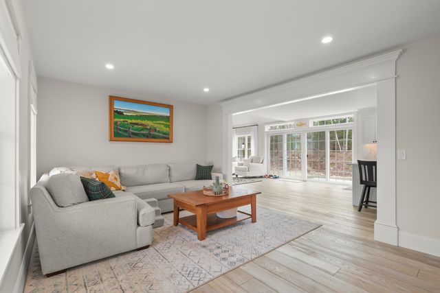 15 Maxwell Lane, Sandwich, MA 02563
