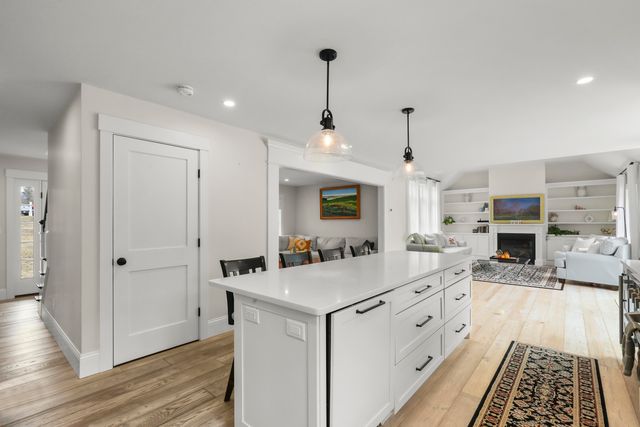 15 Maxwell Lane, Sandwich, MA 02563
