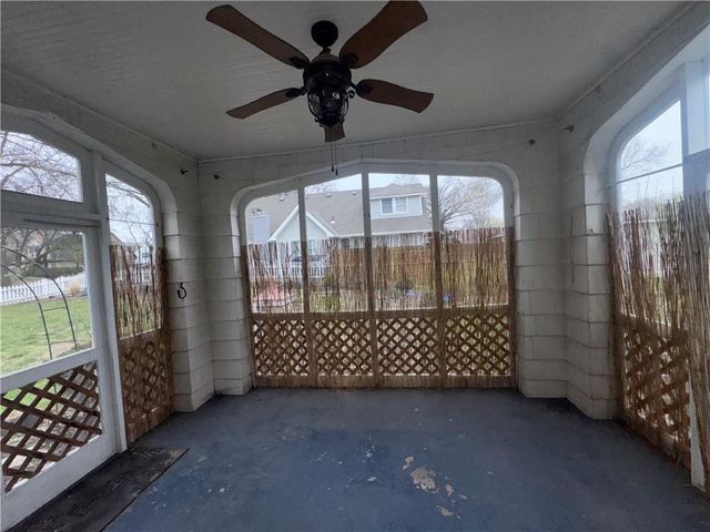 1410 S Broadway Street, Leavenworth, KS 66048