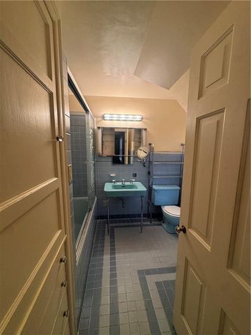 1410 S Broadway Street, Leavenworth, KS 66048