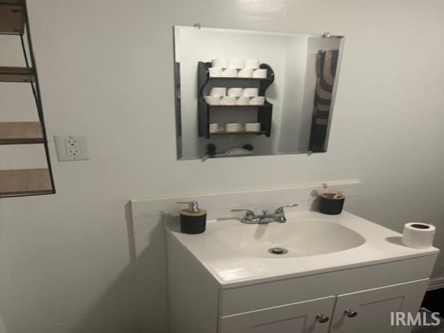 1157 W Kilgore Avenue, Muncie, IN 47305