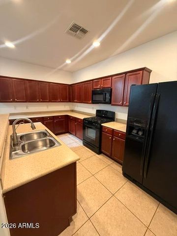 5811 E GROVE Avenue, Mesa, AZ 85206