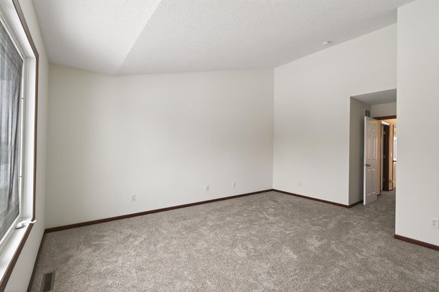 5149 Yuma Lane N, Plymouth, MN 55446