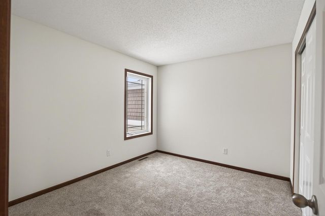 5149 Yuma Lane N, Plymouth, MN 55446