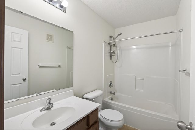 5149 Yuma Lane N, Plymouth, MN 55446