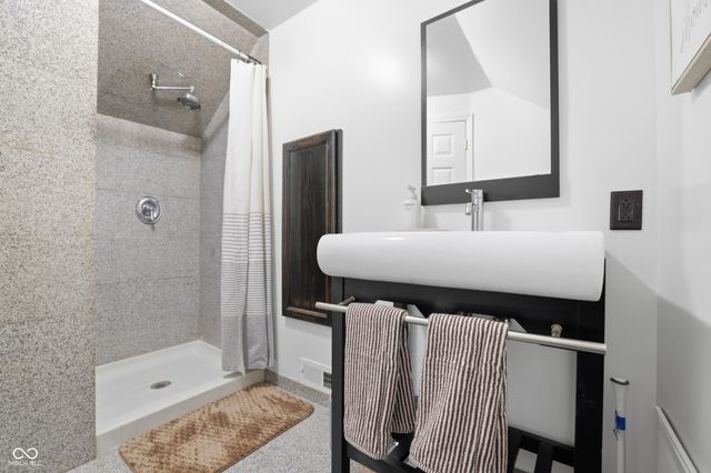 2307 Porter Street, Indianapolis, IN 46231