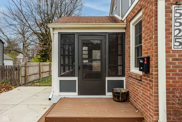 5525 Rosslyn Avenue, Indianapolis, IN 46220