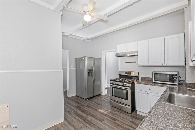 1975 E 124th Place, Cleveland, OH 44106