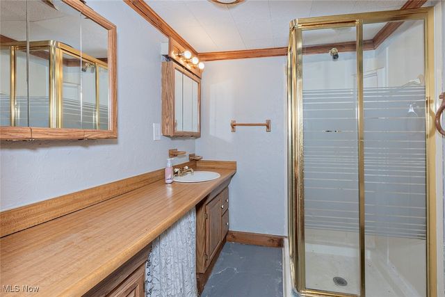 1975 E 124th Place, Cleveland, OH 44106