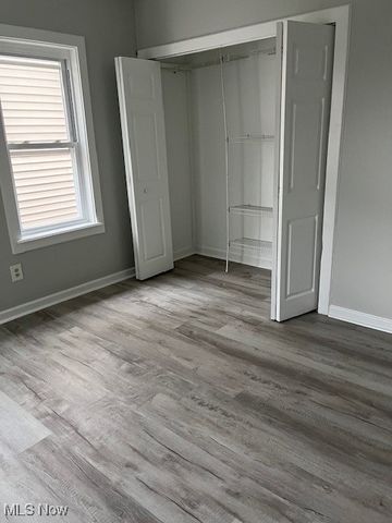 1975 E 124th Place, Cleveland, OH 44106