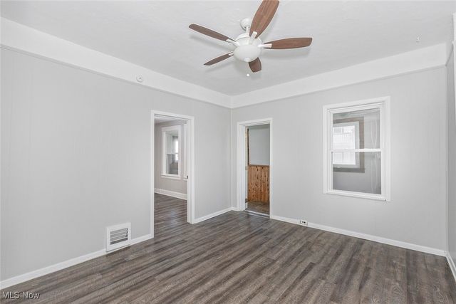 1975 E 124th Place, Cleveland, OH 44106