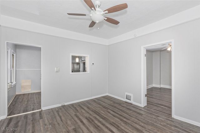 1975 E 124th Place, Cleveland, OH 44106