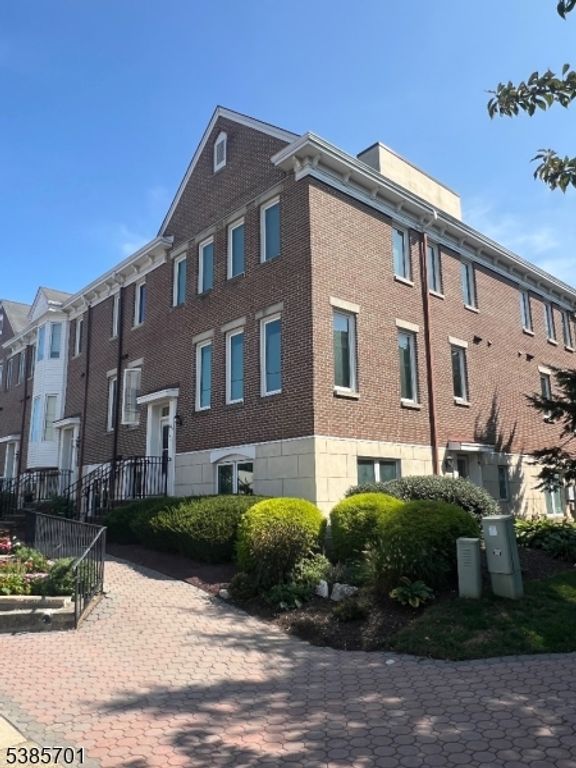 60 A E Black Well St, Dover Town, NJ 07801