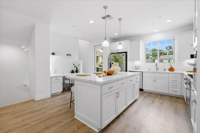 268 Ariana Place, Mountain View, CA 94043