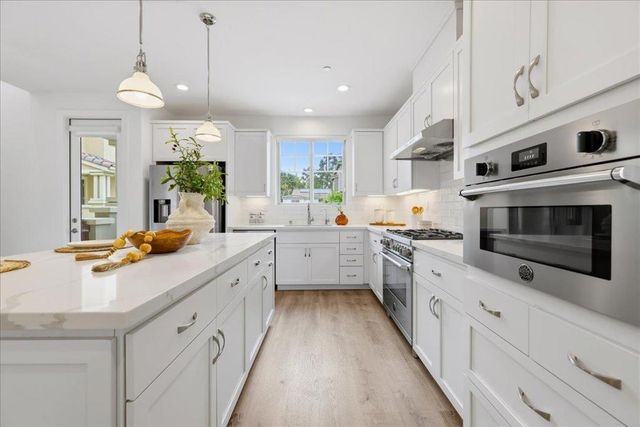 268 Ariana Place, Mountain View, CA 94043