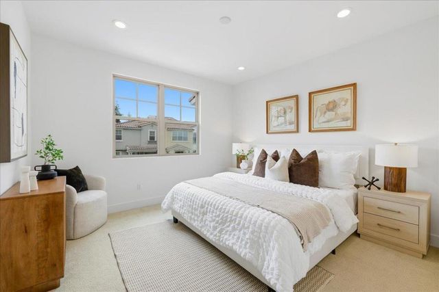 268 Ariana Place, Mountain View, CA 94043