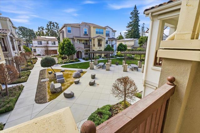 268 Ariana Place, Mountain View, CA 94043