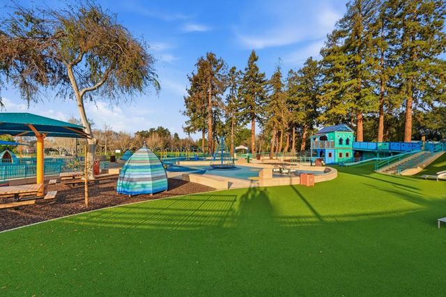 268 Ariana Place, Mountain View, CA 94043