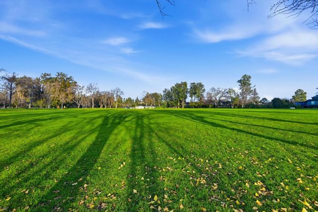 268 Ariana Place, Mountain View, CA 94043