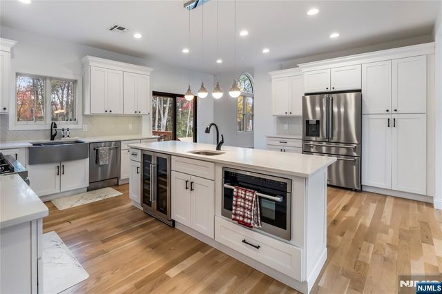 45 Heritage Drive, West Milford, NJ 07480