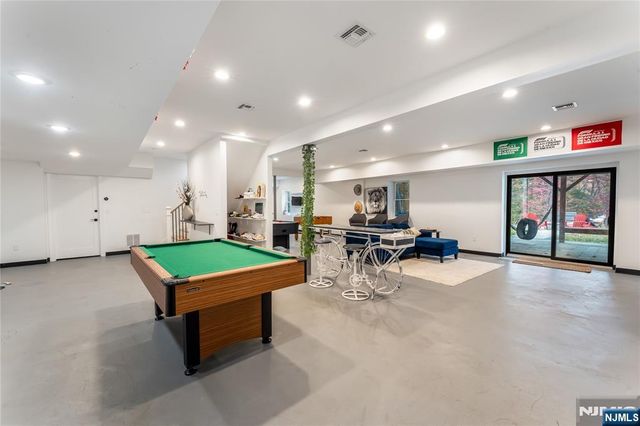 45 Heritage Drive, West Milford, NJ 07480