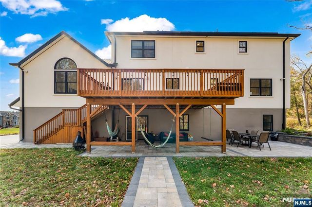 45 Heritage Drive, West Milford, NJ 07480