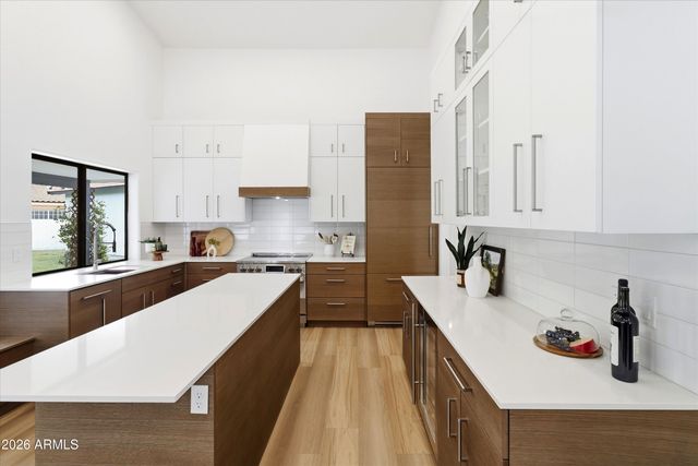 2059 E GLENCOVE Circle, Mesa, AZ 85213