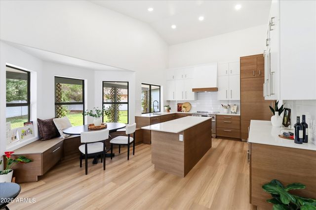 2059 E GLENCOVE Circle, Mesa, AZ 85213