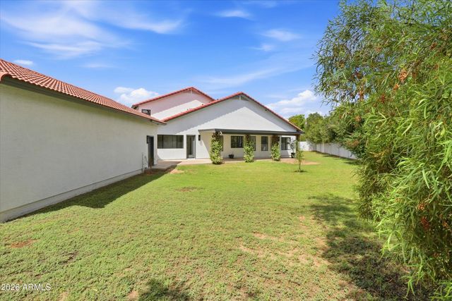 2059 E GLENCOVE Circle, Mesa, AZ 85213