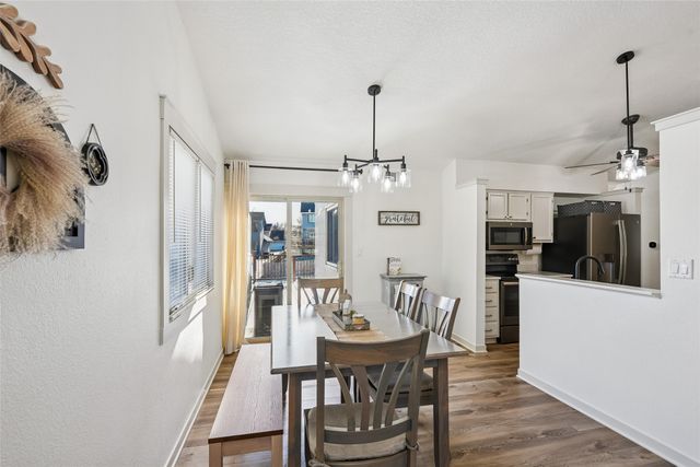 6828 Hickory Lane, Urbandale, IA 50322