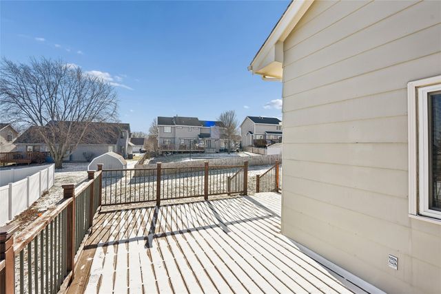 6828 Hickory Lane, Urbandale, IA 50322