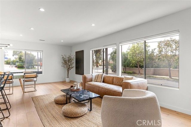 5681 E. Colorado St, Long Beach, CA 90814