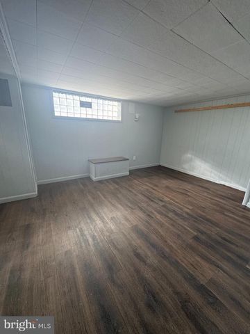 4215 LANSING ST, Philadelphia, PA 19136