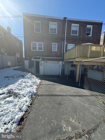 4215 LANSING ST, Philadelphia, PA 19136