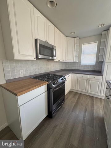 4215 LANSING ST, Philadelphia, PA 19136